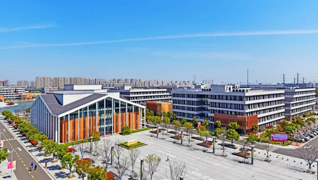 无锡学院滨江大礼堂实景